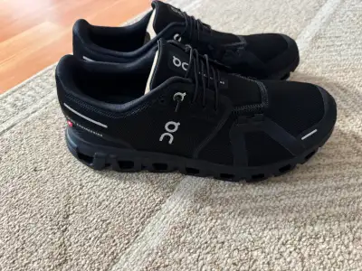 Men’s on cloud 6 athlete running shoes, View more