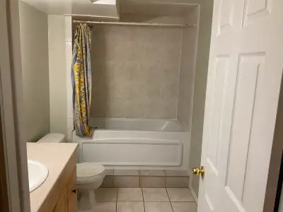 Room for rent (basement)
