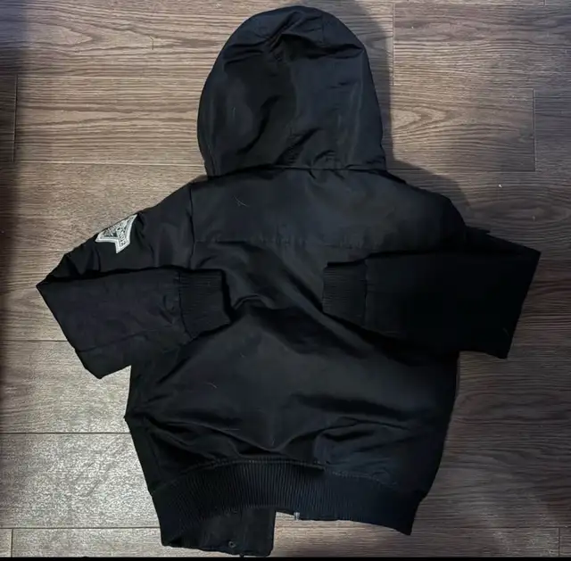 woman’s cute winter jacket/coat, cropped at the waist in Women's - Tops & Outerwear in Kitchener / Waterloo - Image 4