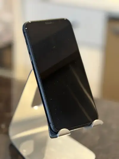 iPhone 11 256G Black, View more