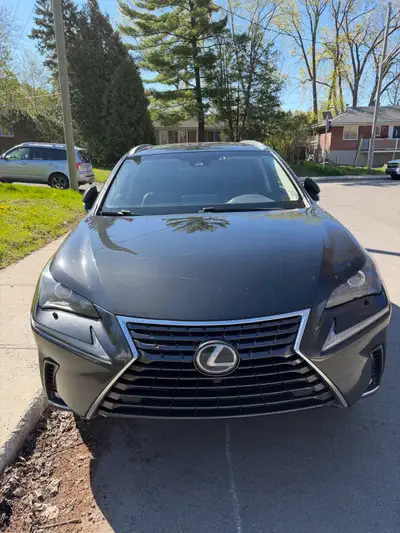 Lexus NX 300 2019 Black New winter tires Too many Specifications, Camera, Bluetooth, 2 keys, remote...