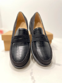 Loafers woman size 8