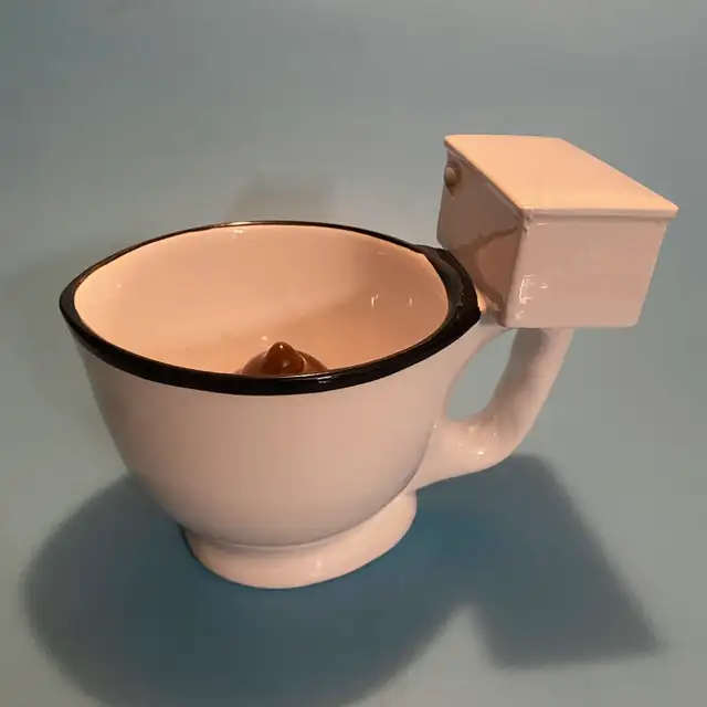 NEW toilet mug prank / gag gift63738377372547124