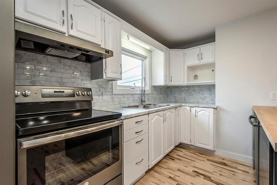2 bed + loft house for rent 4