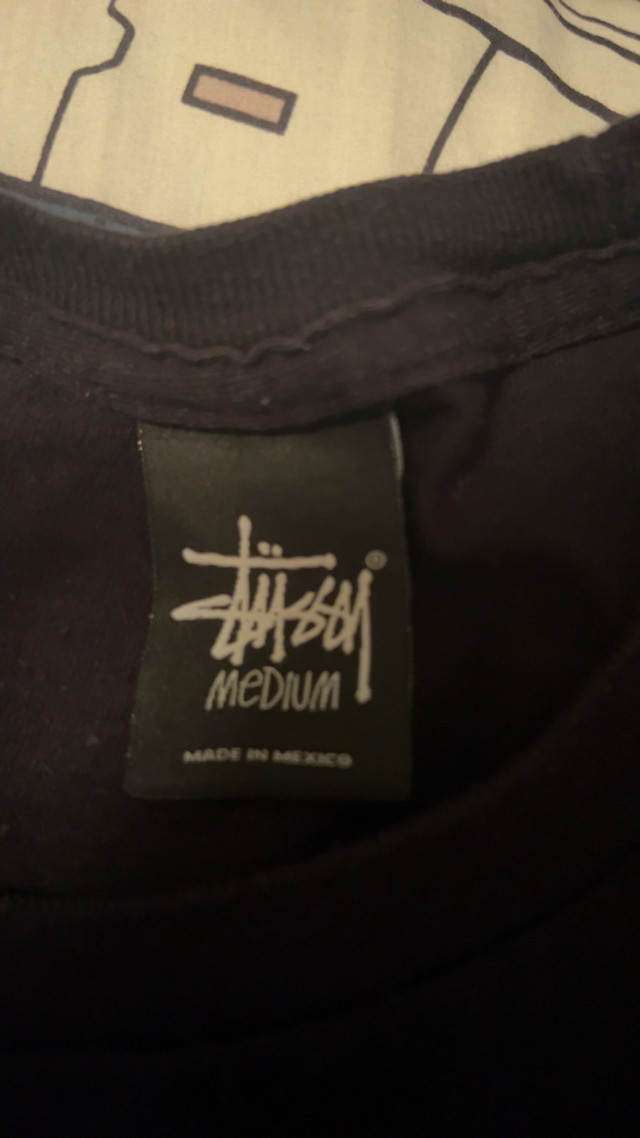 Stussy T-Shirt in Men's in Oakville / Halton Region - Image 2