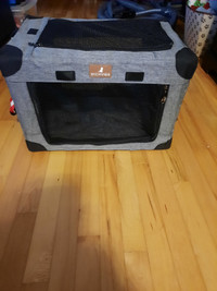 MICHIVIES PET CRATE FOR SMALL DOG OR CAT NEW IN BOX
