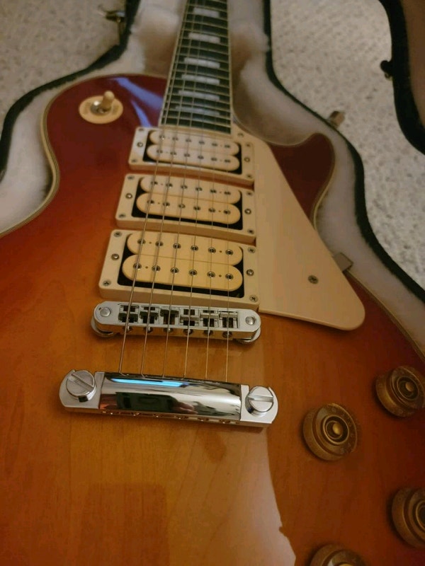 Gibson Ace Frehley Budokan Custom Les Paul Guitars Vancouver Kijiji