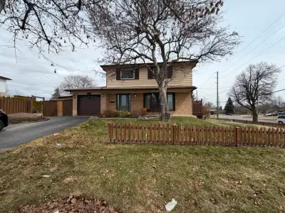 135 Mountain View Rd S, Georgetown, ON Offered at $778,000 An incredible opportunity to own a detach...