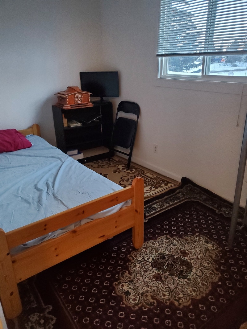 Rooms for rent Room Rentals & Roommates Edmonton Kijiji