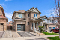 3 Bdrm  / 3 Bth  in Whitchurch-Stouffville