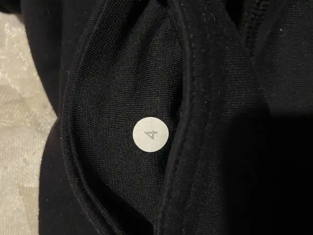 Lululemon Leggings sz4 XSMALL in Women's - Bottoms in City of Toronto - Image 4