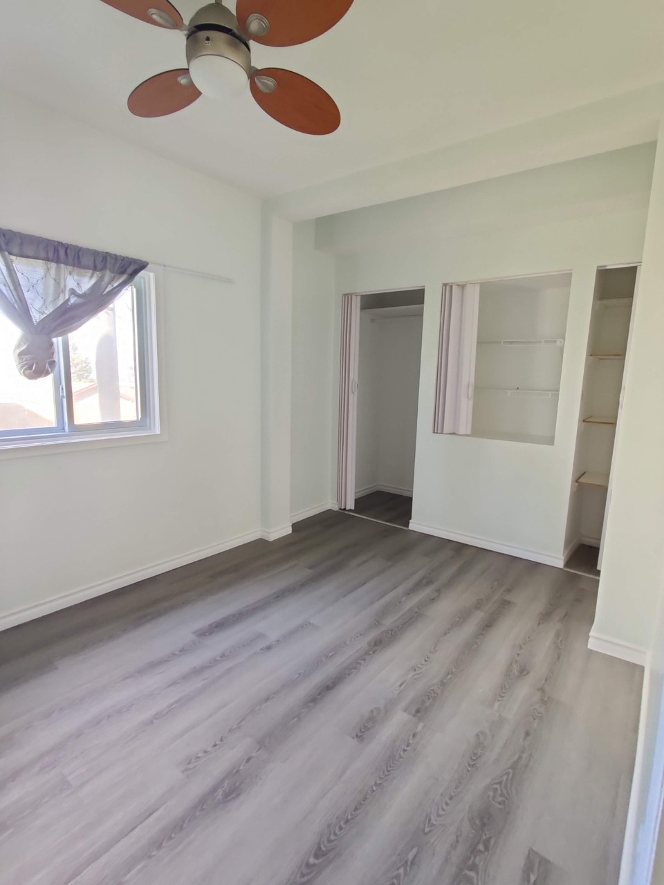 Large 1 bedroom 4