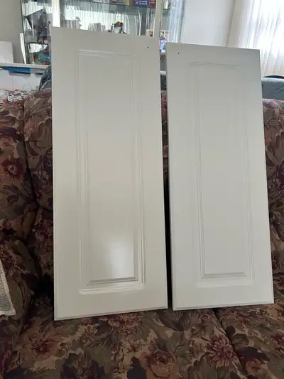 Transform your cabinet doors and drawers into any colour you love, using premium paints from Benjami...
