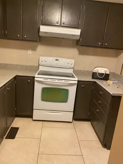 3 Rooms available for Rent Master bedroom- single person($1000) or 2 Rent $1200 2nd/3rd bedroom $750...