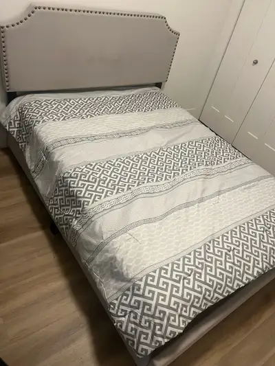 very nice queen bed rarely used, View more