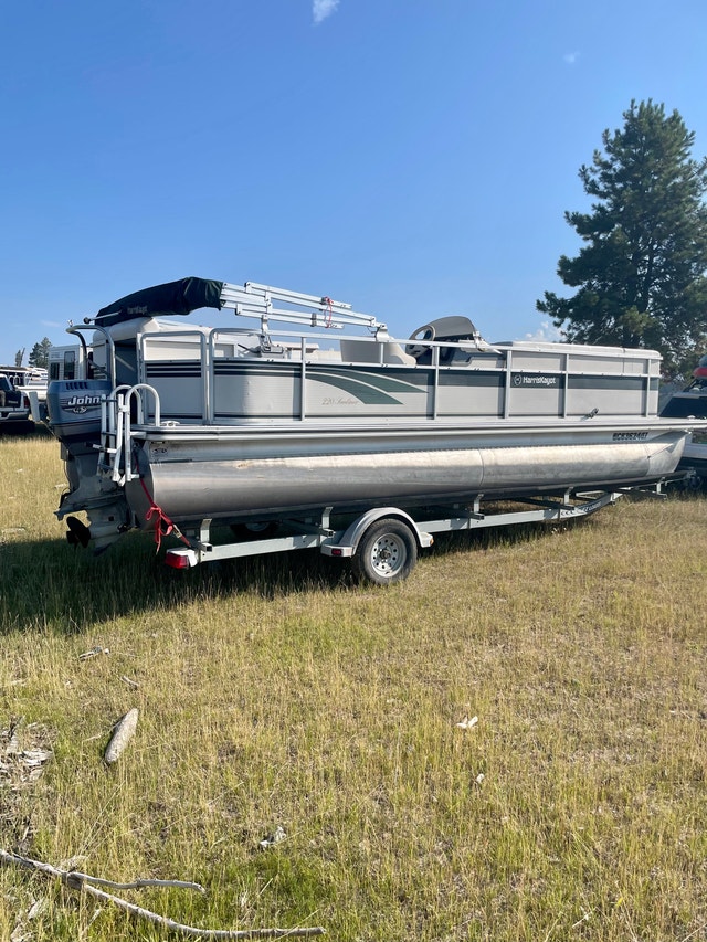 2000 22 ft Harris Kayot pontoon boat Powerboats & Motorboats Cranbrook Kijiji