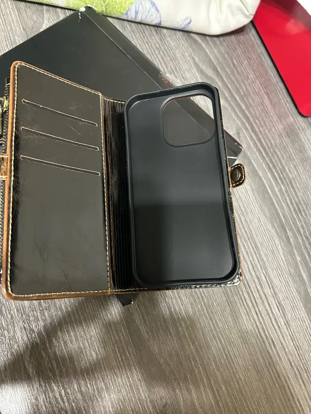 NEW-Defencase iPhone 16 Pro Wallet Case with Zipper in Cell Phone Accessories in Mississauga / Peel Region - Image 9