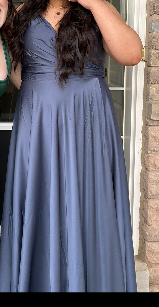 Blue Prom Dress from Marla’s Fashion! in Women's - Dresses & Skirts in Oakville / Halton Region - Image 4