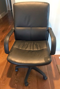 computer/office chair with armrest works fine
