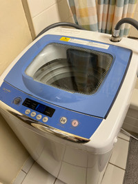 Portable machine washer