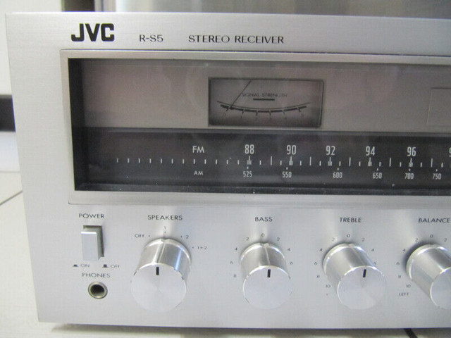 Vintage JVC R-S5 Stereo Receiver LikeNew PristineCondition 1979 in Arts & Collectibles in Mississauga / Peel Region - Image 4