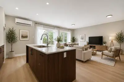 LUXUEUX 5 1/2 À LOUER À MONTRÉAL-NORD SITUÉ AU DERNIER ÉTAGE 'UN TRIPLEX DISPONIBLE IMMÉDIATEMENT OU...