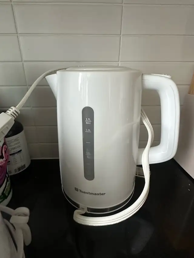 Toastmaster Kettle in Toasters & Toaster Ovens in Mississauga / Peel Region - Image 2