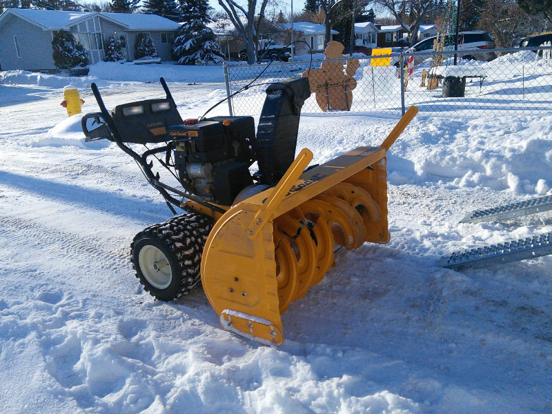 Cub Cadet 45" Commercial Snowblower ️Just 2800 OBO ️ Snowblowers