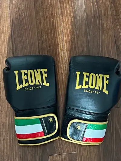gants de boxe - 16oz, View more