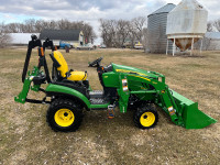 2021 JD 1025R Compact Tractor 