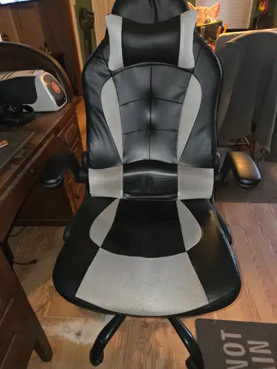 Gaming/office chair, View more