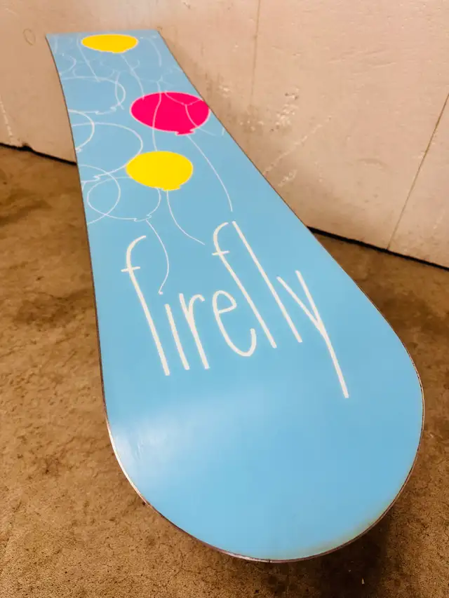 Like new Firefly snowboard 140cm with Lamar jr bindings in Snowboard in Markham / York Region - Image 7