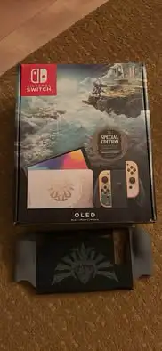Nintendo Switch OLED Édition Limitée Zelda, View more