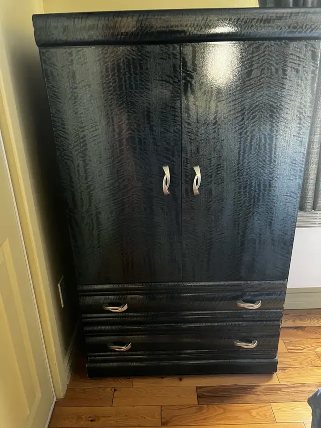 Ensemble de chambre à coucher + matelas queen – excellent état in Beds & Mattresses in Longueuil / South Shore - Image 4