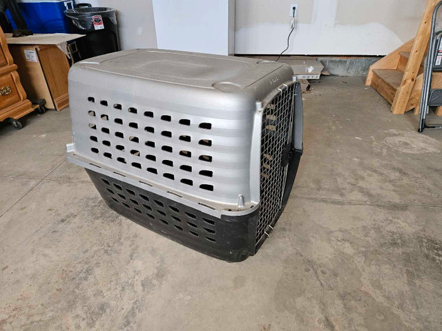 Petmate 40 inch kennel 70 -90 lb dog in Other in Calgary - Image 2
