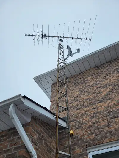 TV/Radio Antenna Tower ====================== Price reduced to $200 or best offer! I’m selling a ste...