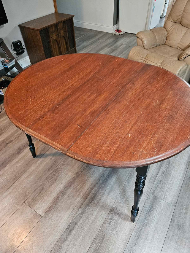Dining Table with single leaf extension - $40 OBO in Dining Tables & Sets in Bridgewater - Image 3