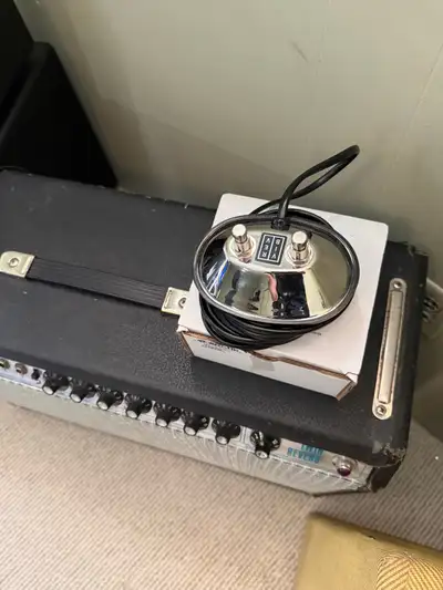 Fender 2 button footswitch re-issue , View more