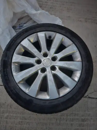 Set of 4 All Weather General Altimax 365AW 95V 215/50 R17 XL with original buick rims and pressure s...