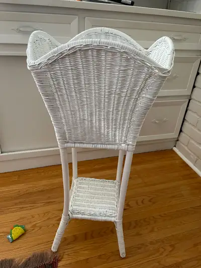 Wicker plant stand in excellent condition, View more