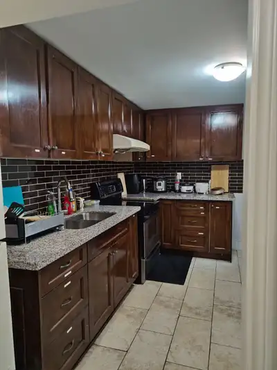Master Room For Rent $1000. -The address is 149 Claremont St, Toronto ON, M6J 2M7 -Looking for clean...