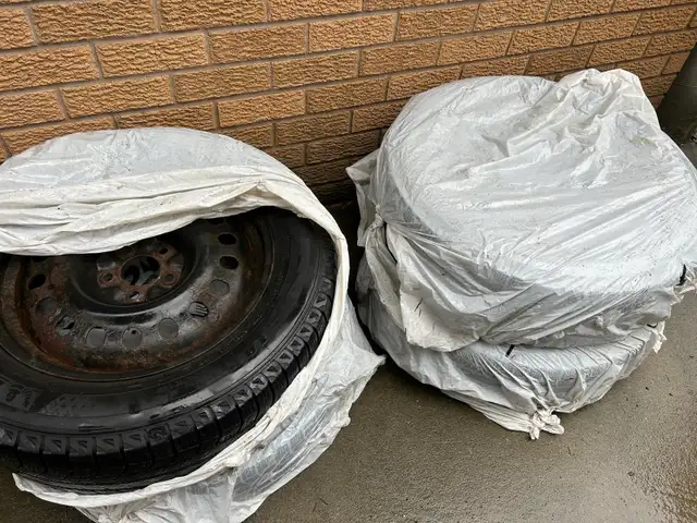 Michelin Latitude Tire in Tires & Rims in City of Toronto - Image 3