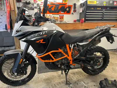 2014 Ktm 1190 R GPS and luggage included Heated grips Switchable abs and traction control New chain...
