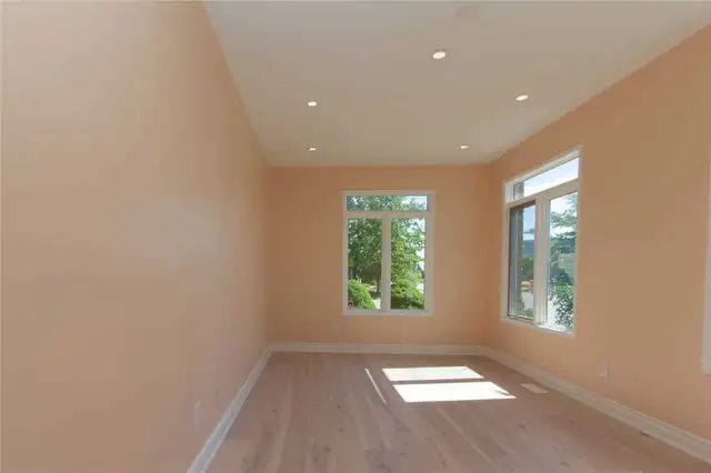 Brampton House for Rental - Best Location - Wifi included