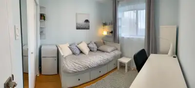 Clean, freshly renovated room available for rent (for one individual). Bed, desk, closet, mini-fridg...