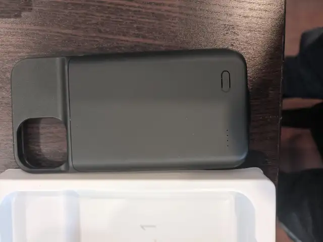 Fntcase for iPhone 13, comes with screen protector and camera pr in Cell Phone Accessories in St. Catharines - Image 5