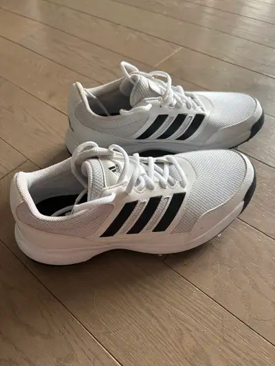 NEW - Addidas golf shoes - size 8, View more