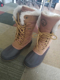 Canadiana #7 lady winter boots 