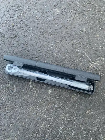 1/2” Torque Wrench,New,10-150 torque specs.call 902-680-5418