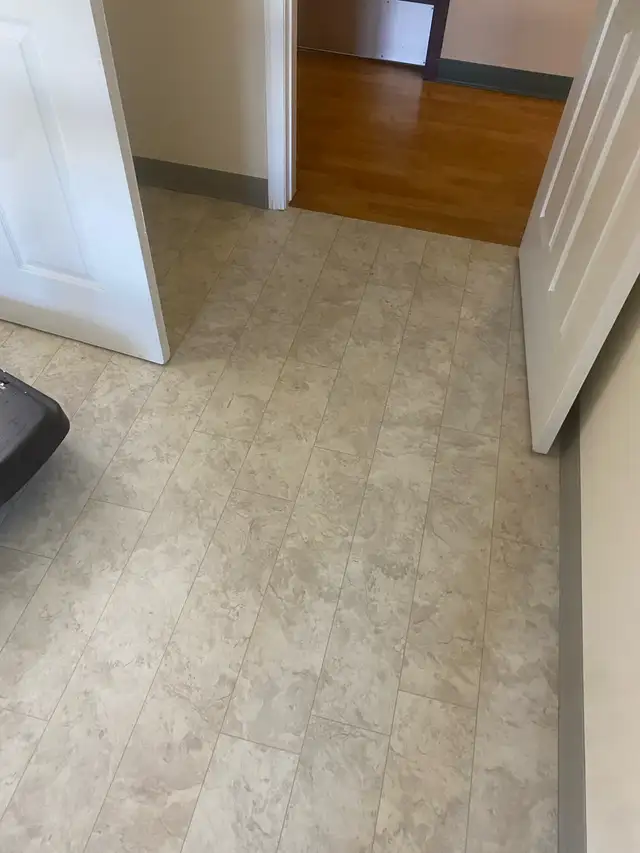 flooring installer 62863264285953124